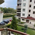 In Long Apartament Shkorpilovtsi