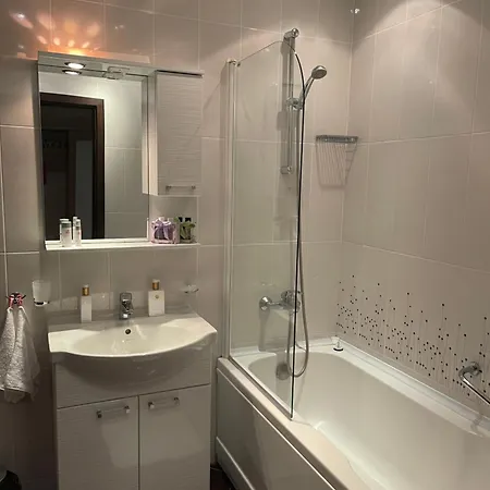 Apartment In Long Shkorpilovtsi