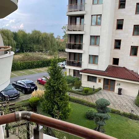 In Long Apartament Școrpilovți